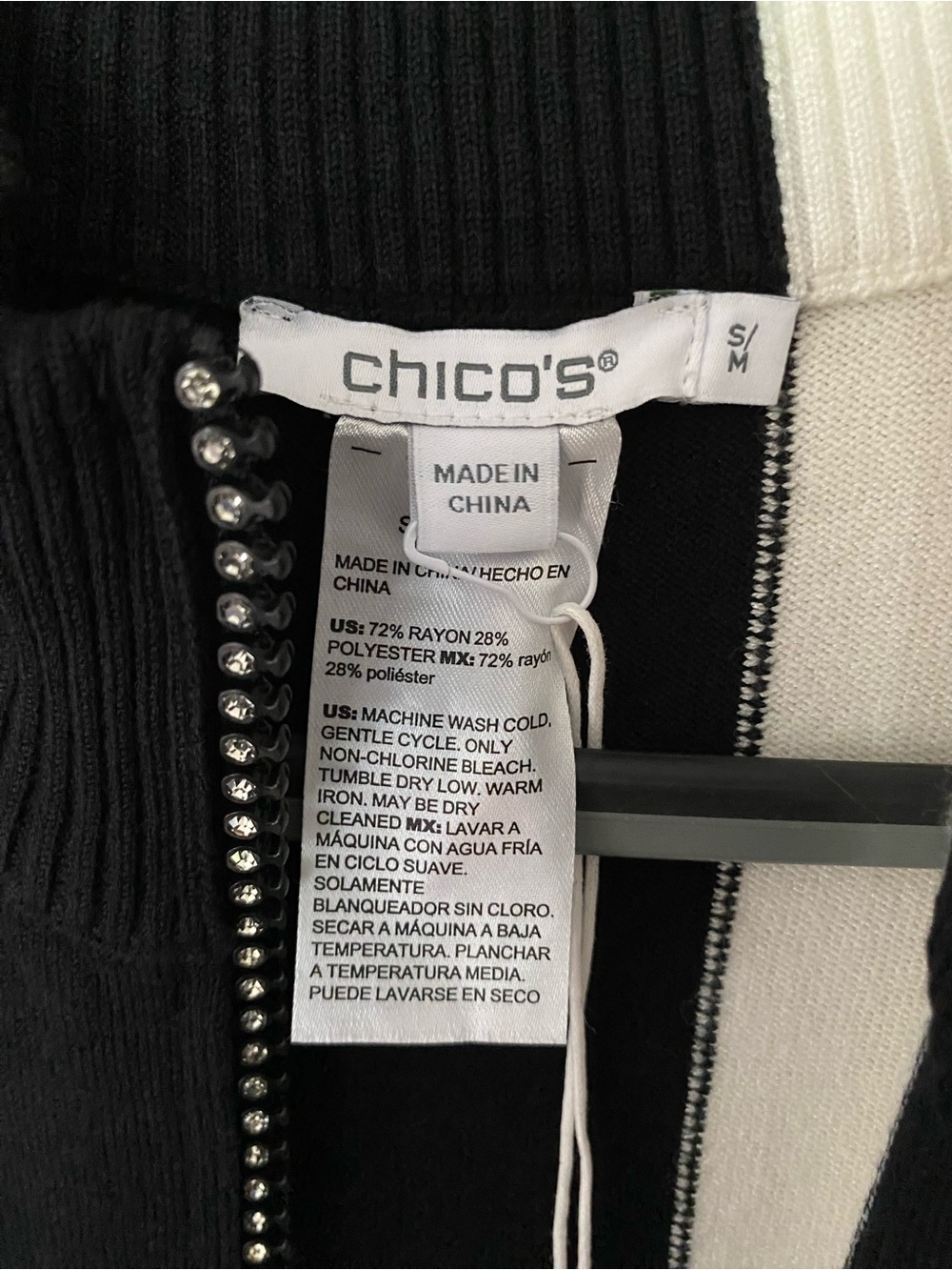 NWT CHICO’S Black White Colorblock Rhinestone Zip Ruana Poncho Sweater S/M - Picture 6 of 10
